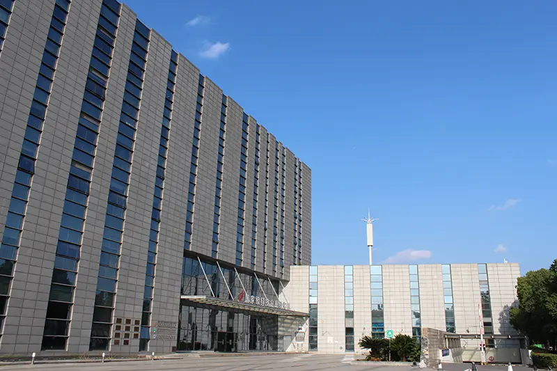 Rólunk